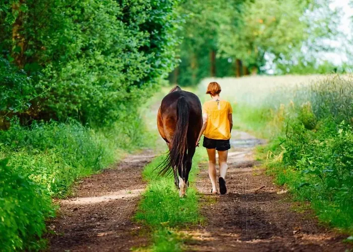 Poterne- Raffiné Avec Jardin *