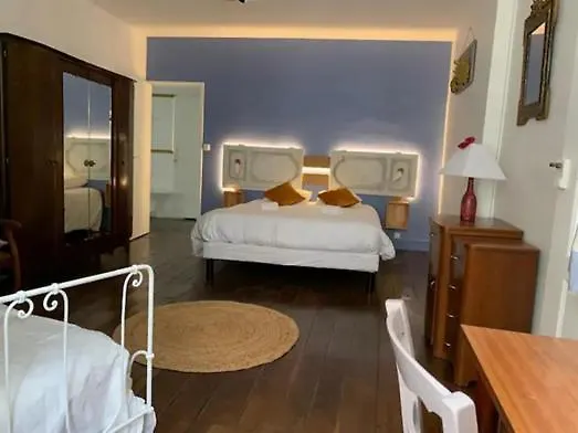 Apartamento Poterne- Raffiné Avec Jardin