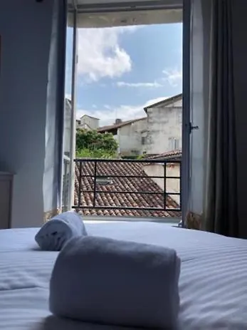 Poterne- Raffiné Avec Jardin Apartamento Aubeterre-sur-Dronne