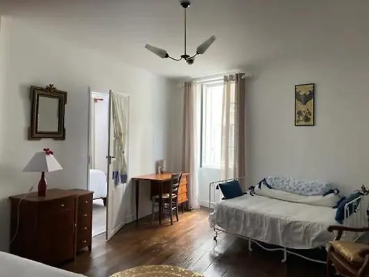 Poterne- Raffiné Avec Jardin Apartamento