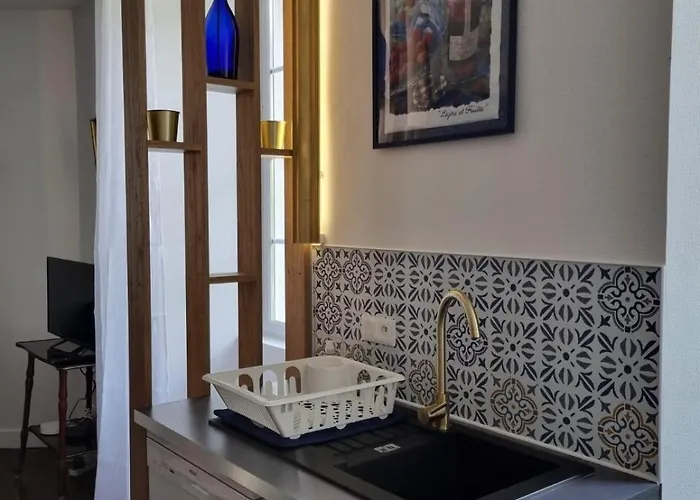 Poterne- Raffiné Avec Jardin Apartamento